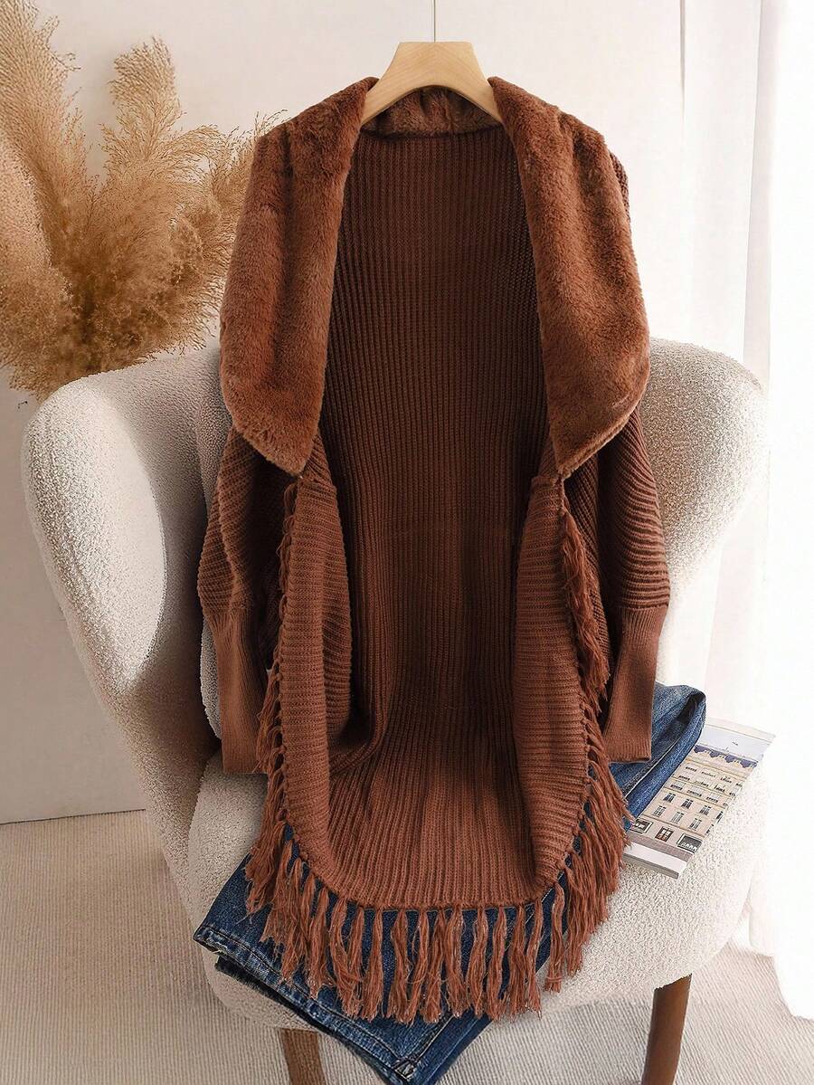 SHEIN Clasi Áo khoác cardigan nữ cỡ lớn thanh lịch, màu nâu, viền tua rua, cổ áo lông mềm mại, ấm áp, thoải mái và mềm mại, phù hợp cho nhiều dịp, mẫu mới 2025, mùa đông, phong cách cổ điển, đi chơi, mùa thu. - màu nâu - Xem 1