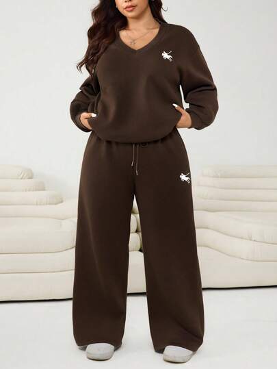 Solflare 2 件大码休闲骑士图案 V 领长袖运动衫和裤子套装，秋季