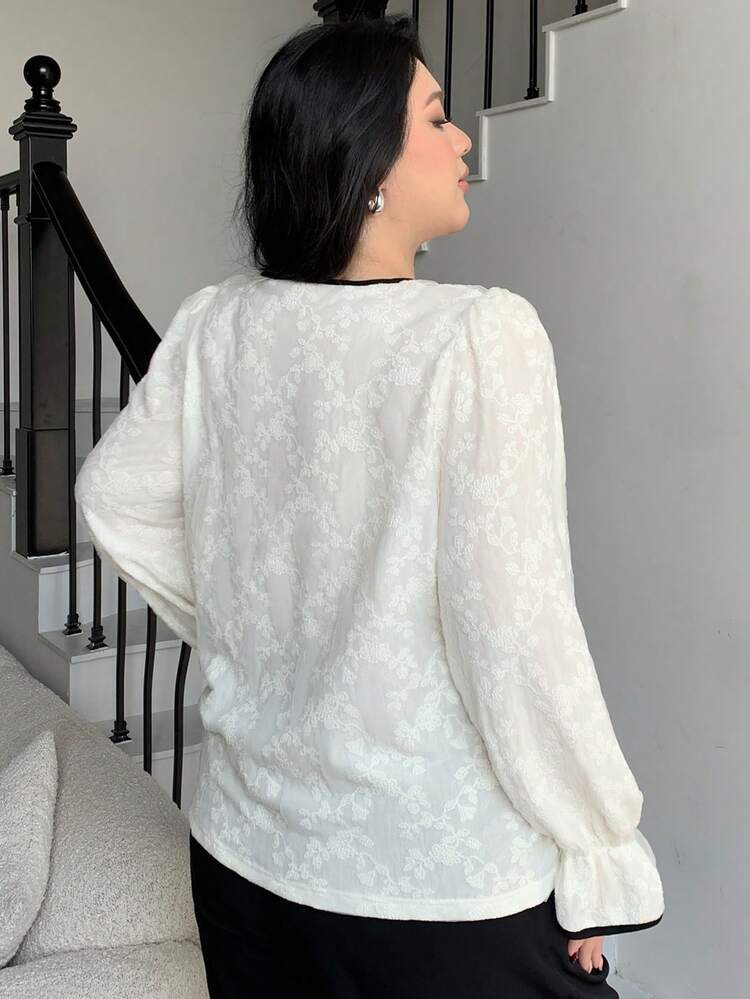 Dazy Plus Fashionable & Elegant Lace Contrast Color Block Loose Fit Flare Sleeve Round Neck Pullover Blouse, Versatile For Spring & Autumn