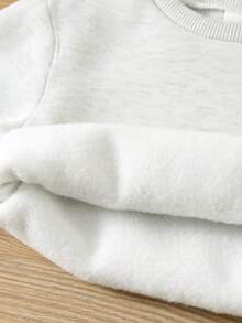 SHEIN 2pcs/Set Baby BoyCasual Letter Graphic Crew Neck Sweatshirt And Jogger Pants Outfit, Navy Blue Tracksuit, Comfortable & Versatile Streetwear For Baby Boys In Autumn/Winter Baby Boy Sweatsuit Baby Sportswear Baby Set Autumn Winter Season Baby Boy Track Suit