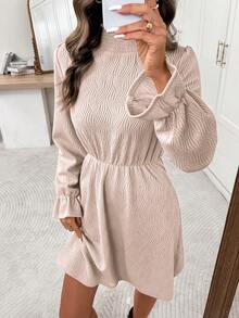 SHEIN Clasi 女式立领长袖休闲时尚短款连衣裙 - 杏色 - 查看 5