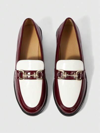 Women's Fashion Versatile Commuter Decorated Metal Loafers Shoes