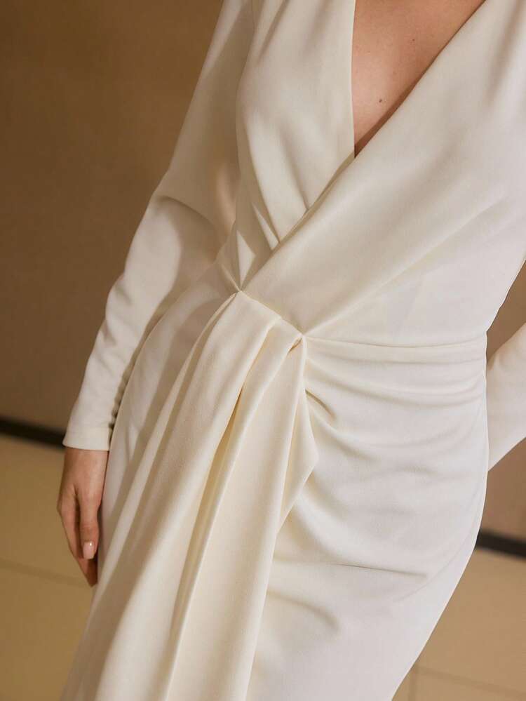 V-NECK RUCHED DRAPED FRONT SLIM FIT SHORT DRESS