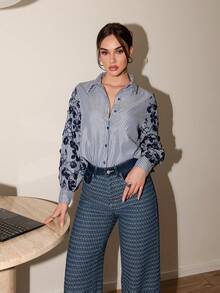 Bris Aura 优雅假期节日约会之夜春夏新款宽松休闲靛蓝蓝白条纹拼布刺绣衬衫 - 彩色 - 查看 1