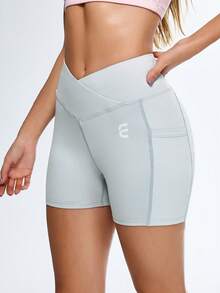 SHEIN Sports Women's Light Grey V-Cut High Waist Workout Shorts,Crossover Waistband Seamless Yoga Shorts,Silver Gray Women's Sports Shorts,Yoga Shorts With Pocket - Light Grey - View 5