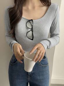 DAZY Sous-pull moulant à encolure dégagée et manches longues pour femmes - Gris - Voir 2