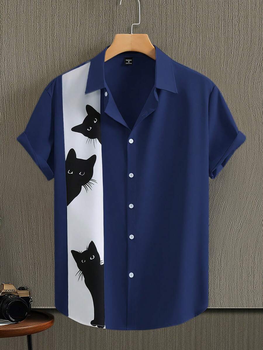 Manfinity Homme 男士撞色猫咪印花短袖衬衫 蓝黑白三色衬衫 男士卡通衬衫 男士猫咪衬衫 男士衬衫 设计师衬衫 日常休闲、周末旅行、户外活动、探险旅行、轻松的工作环境或半正式场合、送给男友/丈夫的礼物、周年纪念/生日礼物、派对、圣诞节、新年 - 藏蓝色 - 查看 1