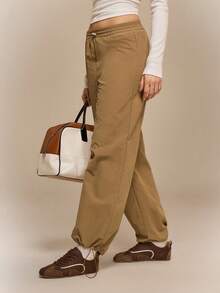 Hanevo Celana Jogger Wanita Kasual Olahraga dengan Pinggang Elastis dan Tali Serut - Mocha Brown - View 4