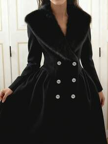 Glamine Elegancki, pałacowy, romantyczny płaszcz z mieszanki wełny z ozdobnymi perłowymi guzikami i futrzanym kołnierzem, młodzieżowy, akademicki szyk, stylowa damska zimowa, uliczna, czarna kurtka