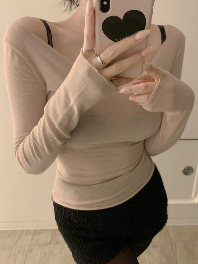 Sexy V-Neck Revealing Collarbone Slim Fit Women T-Shirt