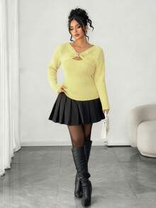 SHEIN Elenzya Plus Size Women's Twist Design Long Sleeve Elegant Pearl Embellished Sweater, Eye-Catching For Dates - Pale Yellow - View 7