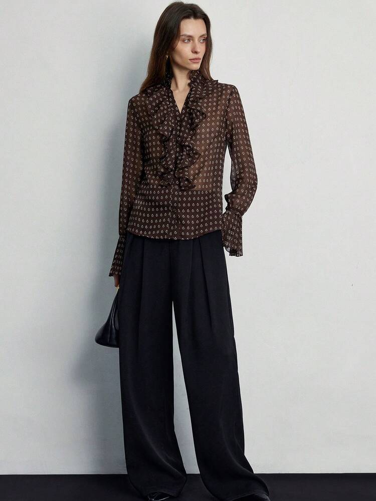 Aveloria Modichic Blusa Elegante com Gola Babado Frontal com Botões, Estampa Paisley e Flor de Caju Sobrepostas em Chiffon, Estilo Vintage para Mulheres - Multicolorido - Visão 2