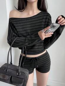 DAZY 女士夏季不对称肩条纹休闲针织长袖T恤和超短低腰短裤度假风套装 Y2k - 深灰色 - 查看 6