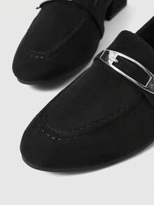 Sleekvia Mocassins plataforma com detalhes metálicos, versáteis e modernos para o dia a dia. - Preto - Ver 8