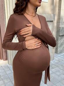 SHEIN 孕妇连衣裙，长袖，深V领，前系结，侧边褶皱，修身连衣裙 - 棕色 - 查看 4