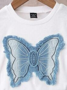 SHEIN Playful Pals 女婴休闲修身长袖圆领T恤，饰有可爱的3D蝴蝶刺绣牛仔布贴片设计；女童宽松水洗牛仔工装裤，多口袋设计，休闲时尚，适合日常穿着。 - 淺色水洗藍 - 查看 6