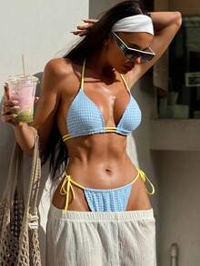 Bonvoyette 女士蓝白格纹纹理面料挂脖系带比基尼套装，性感沙滩泳衣，春夏款 - 藍白色 - 查看 1