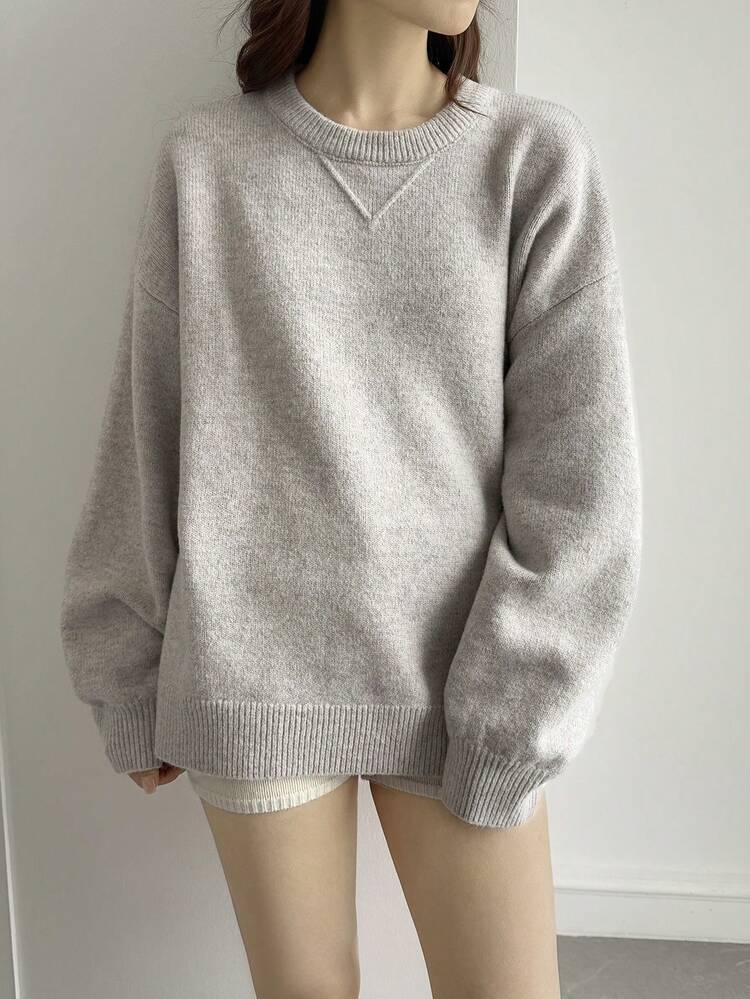 Women's Loose Fit Crew Neck Gray Simple Sweater