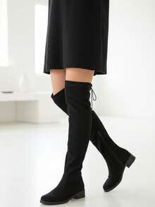 Bota arriba de la rodilla, gamuza sintética, lycra, punta redonda, cierre interno, jareta, bota larga, calzado mujer, cómoda, versátil. bota alta mujer, bota over the knee, bota arriba de la rodilla, bota stretch, bota lycra, bota tipo gamuza, bota larga plana, bota cómoda mujer, bota casual, bota elegante, botas otoño invierno, bota ajustada, bota con cierre interno, bota punta redonda, bota sintética, bota fashion, botas para diario, botas mujer modernas. - Negro - Ver 3