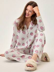 Loomlin Baumwolle Damen 2-teiliges Homewear Pyjama Set mit Erdbeeren & Früchte Muster und Knopfdetails, bequem