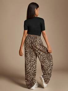 Radiana Conjunto de top de manga corta de cuello redondo de punto liso y pantalones de pierna ancha con estampado de leopardo para niña preadolescente - Negro - Ver 2