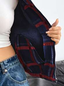 Chamarra para mujer básica de lana con estampado de cuadros multicolor y capucha ligera de moda para uso casual o diario - Azul - Ver 6
