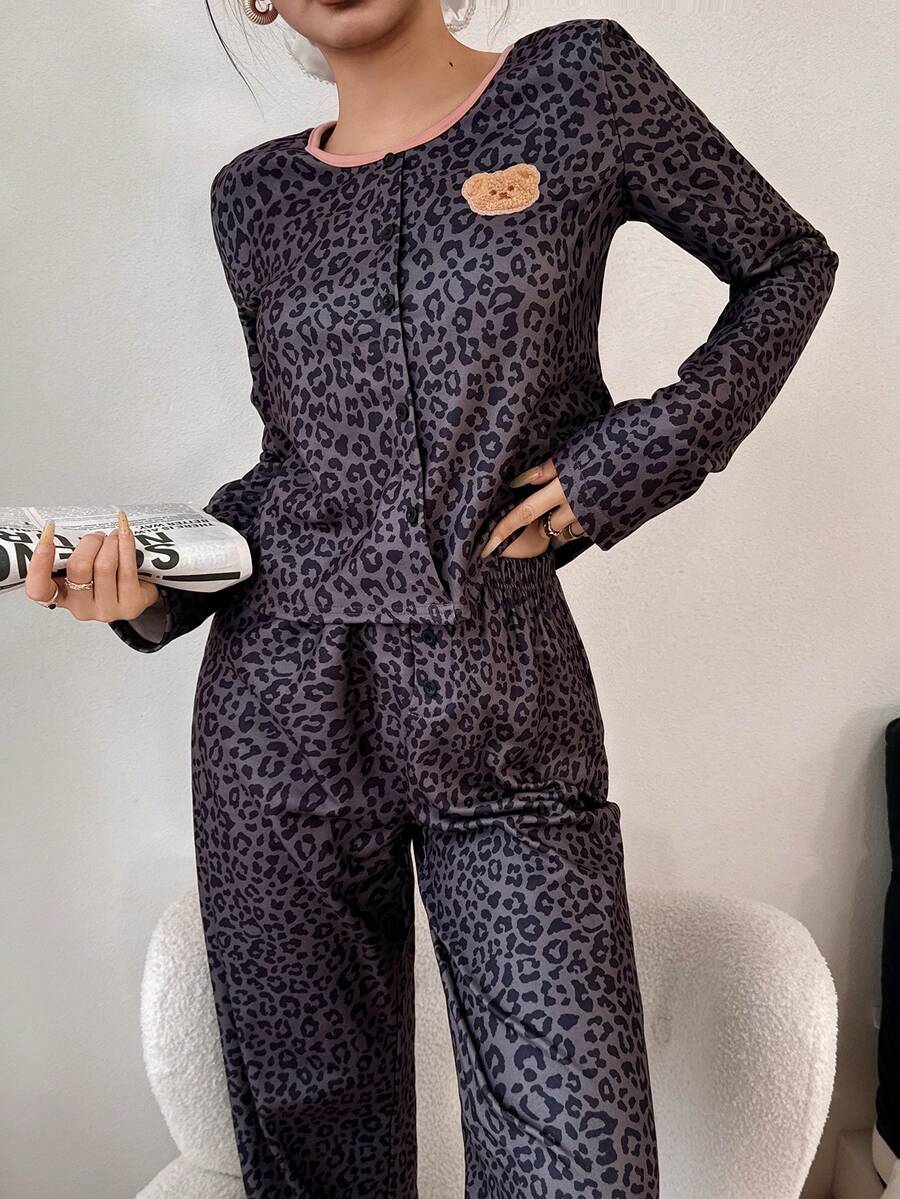 Dream Adore Leoparden-Muster süßer Bär Dekor Rundhals Langarm Pyjama Set - Verschiedenfarbig - Übersicht 1