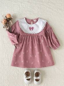 SHEIN Vestido elegante de manga larga con lazo y estampado de encaje en pana rosa para bebé niña, adecuado para salidas, sesiones de fotos, uso diario y escuela