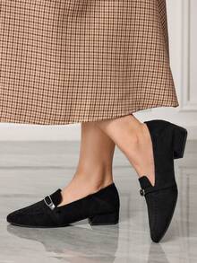 Sleekvia Mocassins plataforma com detalhes metálicos, versáteis e modernos para o dia a dia. - Preto - Ver 5