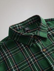 Manfinity RelaxMax 男士格子印花口袋前开襟纽扣休闲长袖衬衫 - 綠色 - 查看 4