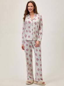 Loomlin Baumwolle Damen 2-teiliges Homewear Pyjama Set mit Erdbeeren & Früchte Muster und Knopfdetails, bequem