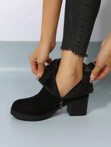 Women Ankle Boots & Booties - Black - View 7