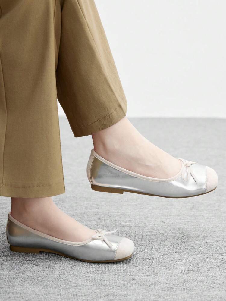 CUCCOO BIZCHIC Women's Casual Versatile Simple Commuter Flats With Bow Decor For Christmas