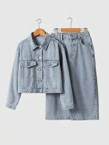 SHEIN Conjunto de 2 piezas de mezclilla para niñas preadolescentes, nueva llegada para otoño/invierno 2025: Chaqueta de mezclilla azul claro, estilo colegial casual, silueta ajustada, falda de mezclilla de algodón cómoda, conjunto de mezclilla para niñas - Lavado ligero - Ver 3