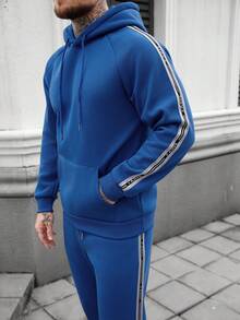 Manfinity Homme 男士侧条纹口袋抽绳连帽衫和运动裤休闲运动套装 男士运动套装 男士两件套 蓝色两件套 男士套装 蓝色男士慢跑服 男士两件套运动服 日常休闲、周末旅行、户外活动、探险旅行、轻松的工作环境或半正式场合、男友/丈夫礼物、周年纪念礼物、圣诞节服装 蓝色两件套 男士健身连帽衫 男士连帽衫和运动裤套装 男士两件套运动服 - 寶藍色 - 查看 8