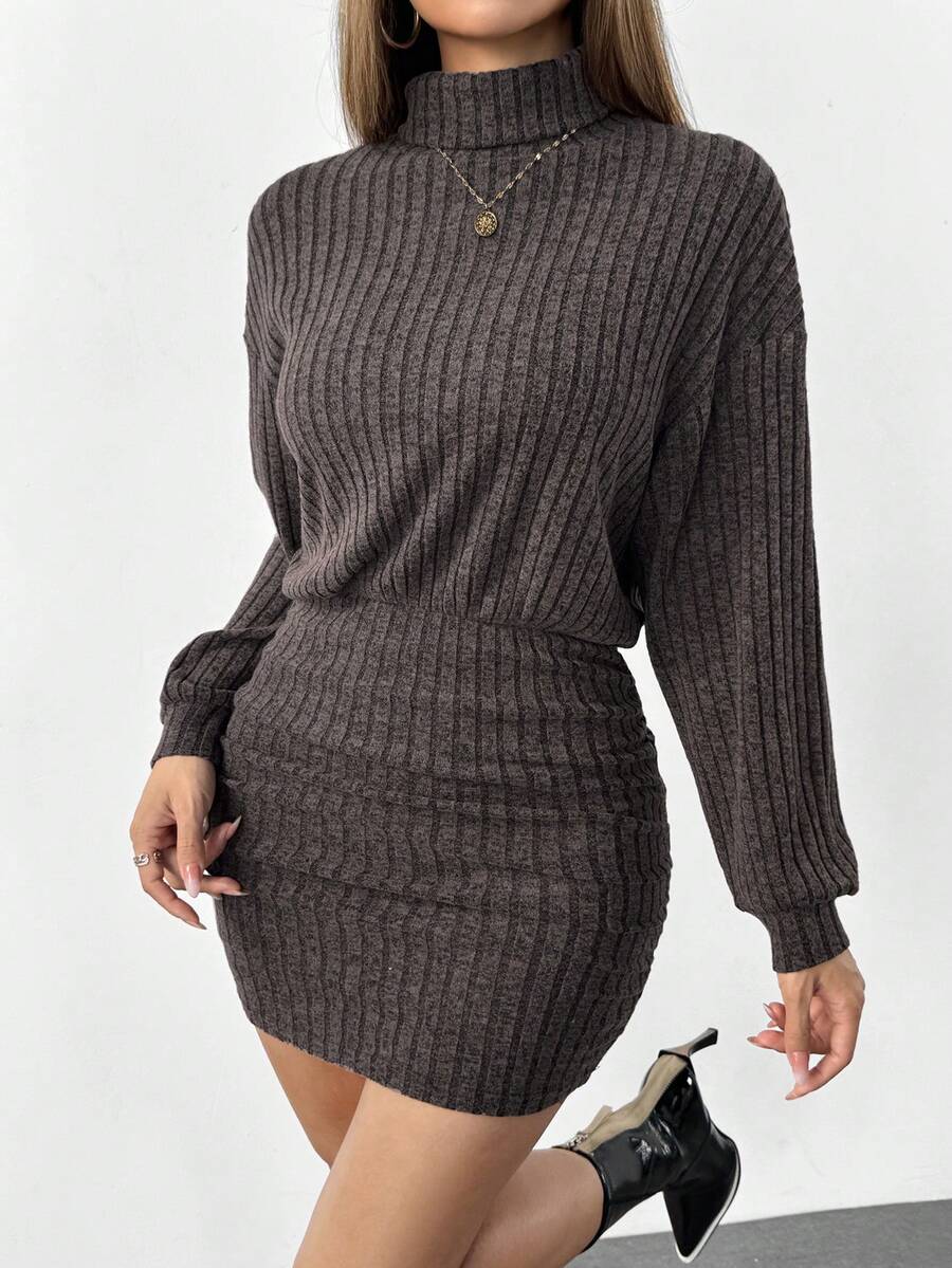 SHEIN PETITE 高領落肩抓皺緊身洋裝,女款休閒洋裝,適合嬌小女性 - 棕色 - 查看 1