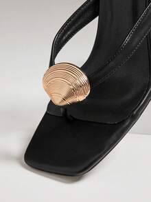 SHUZIA Giày sandal đế xuồng thoải mái, tối giản, có trang trí kim loại dành cho nữ - màu đen - Xem 6