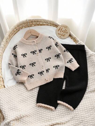 Baby Girls Jacquard Bow Decor Round Neck Open Front Dropped Shoulder Long Sleeve Knit Sweater Set, Apricot Color, Soft & Comfortable, Suitable For Spring, Autumn & Winter, Suitable For Daily, Outdoor, Travel, Vacation, Home, Daycare, And Children's Play Baby Clothes Autumn Winter Baby Girl Sweaters Set Knit Two Piece Toddler Neutral Baby Clothes Unisex Baby Sweater Set Baby Set Autumn Winter Season