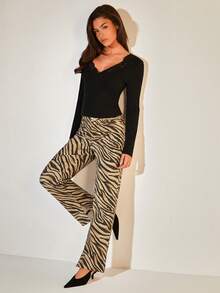 COSMINA Women's Tiger Print Straight Leg Jeans, Animal Pattern Split Denim Pants, Casual Commute, Fashionable Street Style Long Trousers - Dark Wash - View 4