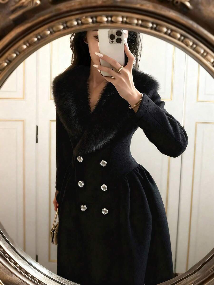 Glamine Elegancki, pałacowy, romantyczny płaszcz z mieszanki wełny z ozdobnymi perłowymi guzikami i futrzanym kołnierzem, młodzieżowy, akademicki szyk, stylowa damska zimowa, uliczna, czarna kurtka