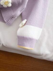 Maglione lavorato a maglia viola casual, alla moda e carino con fiori e api, morbido e confortevole, adatto per scene quotidiane, viaggi, vacanze, casa, asilo, autunno e inverno, Natale, apertura scolastica, feste, stile versatile a maniche lunghe, abbigliamento primaverile, autunnale e invernale, abiti da ragazza per festival, maglione con api e girasoli, maglioni carini per bambini, set di abbigliamento con api e girasoli, taglia 7 - Viola chiaro - Visualizzare 3