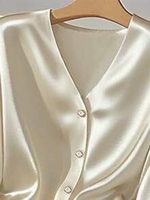 Franclia 女士优雅法式风情精致迷人开襟衬衫搭配百褶中长裙两件套，杏色亮面，春秋夏季假日阳光之旅休闲服饰，适合大学秋季穿着。 - 杏色 - 查看 4