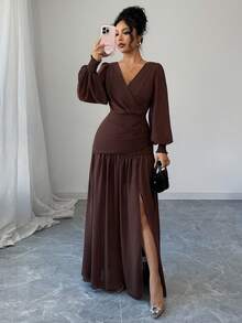 Selianne Elegant chiffongklänning med omlott, v-ringad och rynkad klänning för kvinnor, lång lanternärm, åtsittande midja, lämplig för Halloween, jul, saudiarabisk nationaldag, nyårsfest, cocktailparty, examensceremoni, bröllop, brun - Brun - Visa 1