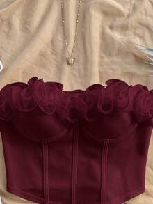 Soleia 浪漫性感荷叶边修身抹胸上衣，适合度假、约会之夜、情人节、下午茶等场合。