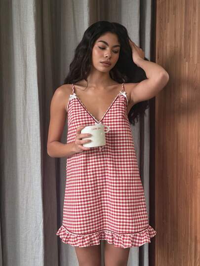 AiiRZ 格子圣诞印花吊带睡裙，荷叶边下摆和前系带设计，舒适居家服