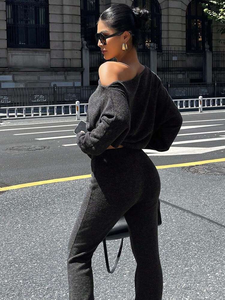 Women's Autumn Asymmetric Neck Sweater And Flare Pants 2 Pieces Set