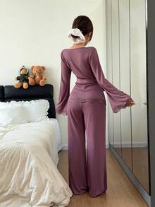 SHEIN 女士休闲V领蕾丝拼接收腰喇叭长袖长款睡裙套装 - 紫丁香色 - 查看 4