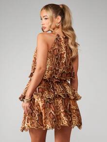 MISSGUIDED 吊带式多层荷叶边蛇纹雪纺迷你连衣裙，饰有链条细节，适合秋冬派对穿着 - 彩色 - 查看 2