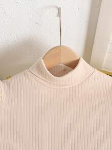 SHEIN Conjunto de blusa de cuello redondo de manga larga de punto informal y falda para niñas preadolescentes - Multicolor - Ver 4