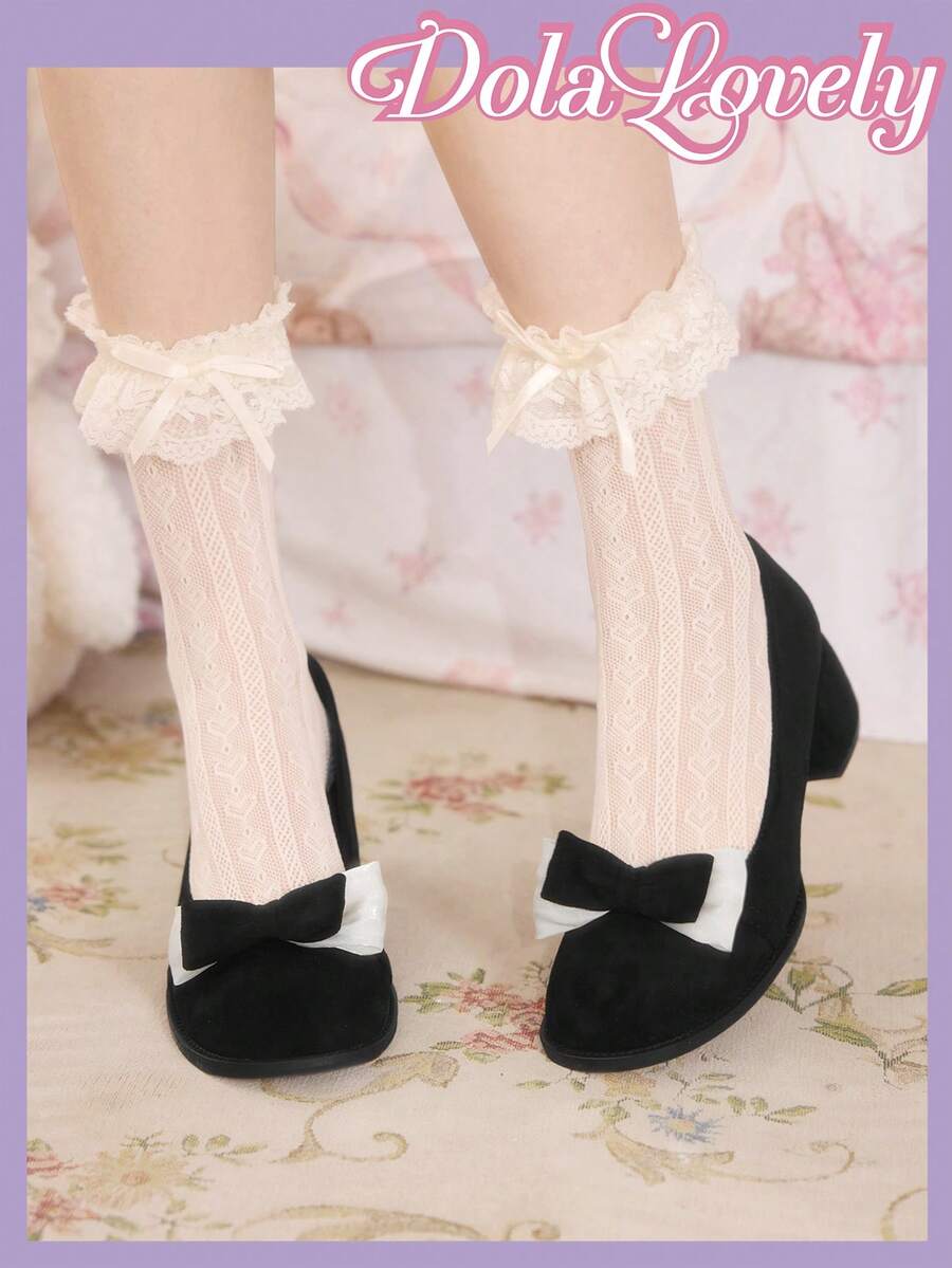 Dola Lovely 女士蝴蝶结甜美温柔圆头粗跟绒面玛丽珍鞋，适合万圣节、圣诞节、感恩节、秋冬季 - 黑色 - 查看 1